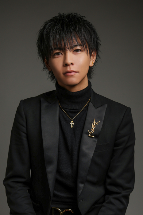 黒咲 綾